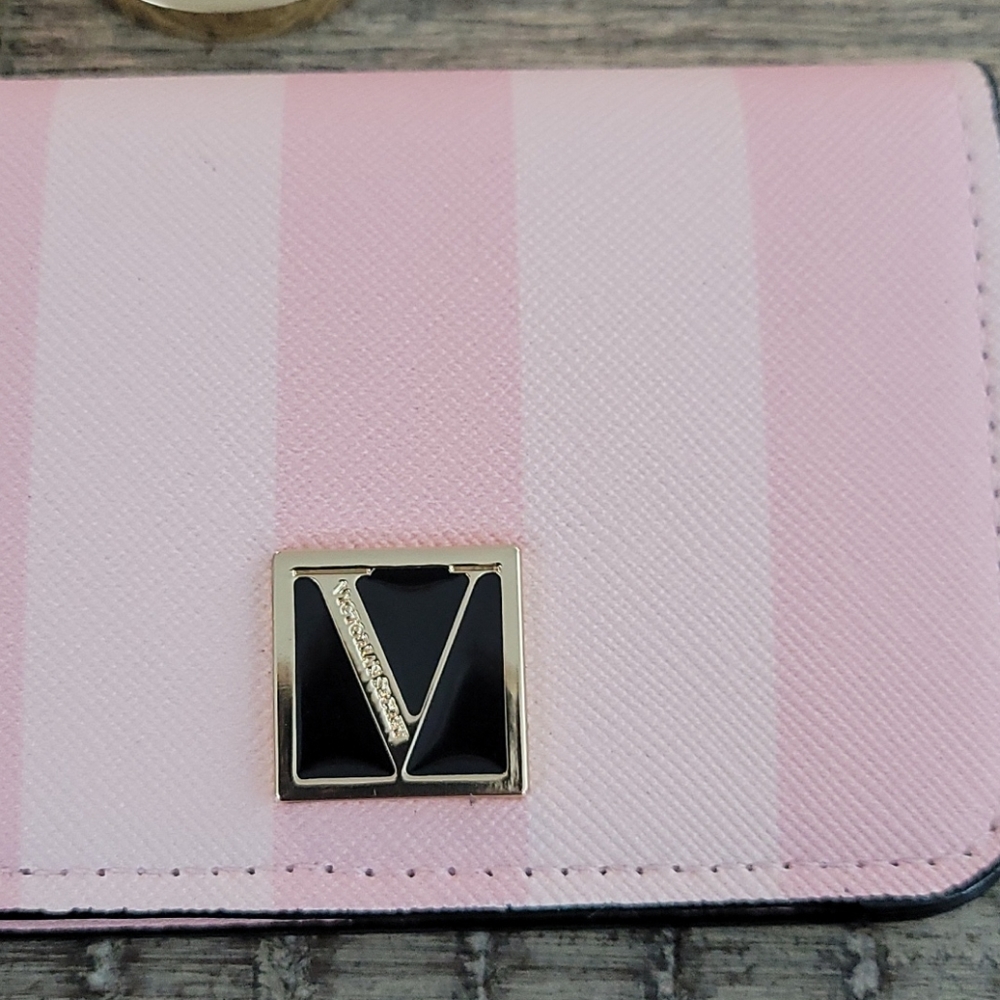 NWT! VICTORIA' SECRET FOLDABLE CREDIT CARD HOLDER - Picture 6 of 12